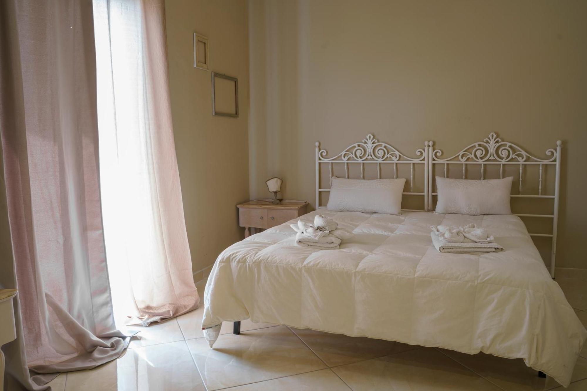Il Panorama Housing Cilento Aparthotel Santa Maria di Castellabate Exteriör bild