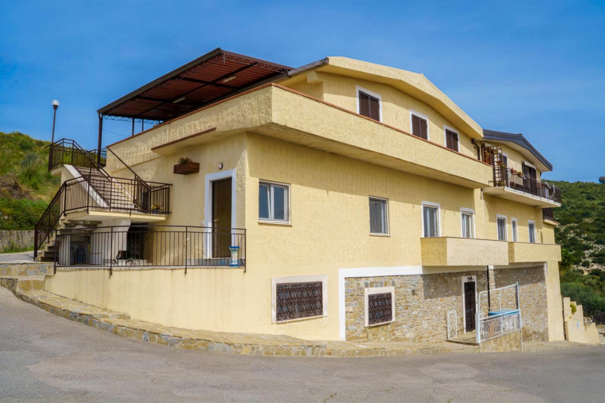 Il Panorama Housing Cilento Aparthotel Santa Maria di Castellabate Exteriör bild