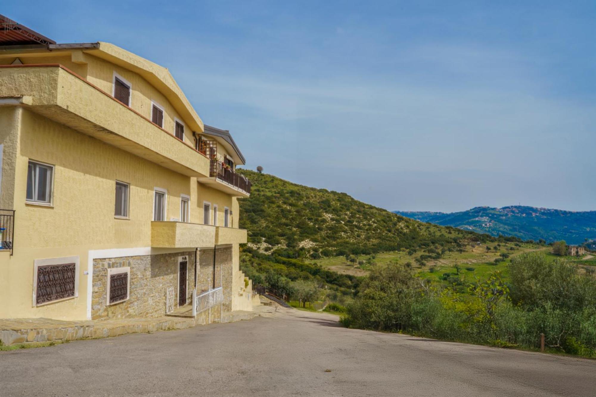 Il Panorama Housing Cilento Aparthotel Santa Maria di Castellabate Exteriör bild